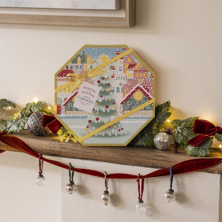 Bild von Passport to the Holidays Advent Wreath